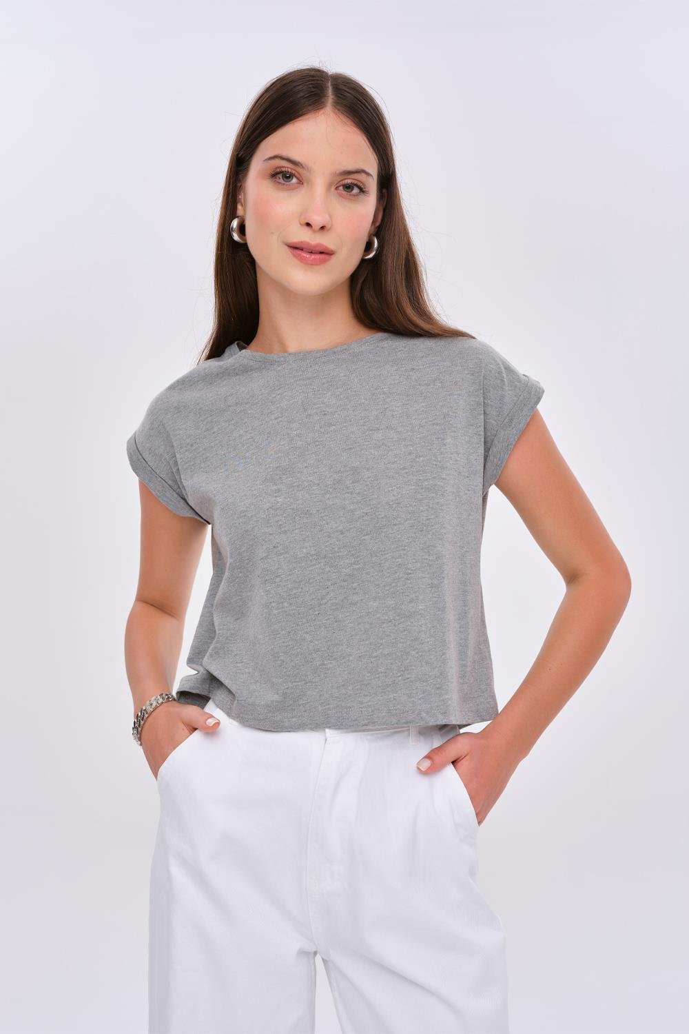 Basic Crew Neck Gray Women's Crop T-Shirt