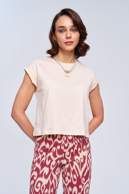 Basic Crew Neck Cream Women's Crop T-Shirt