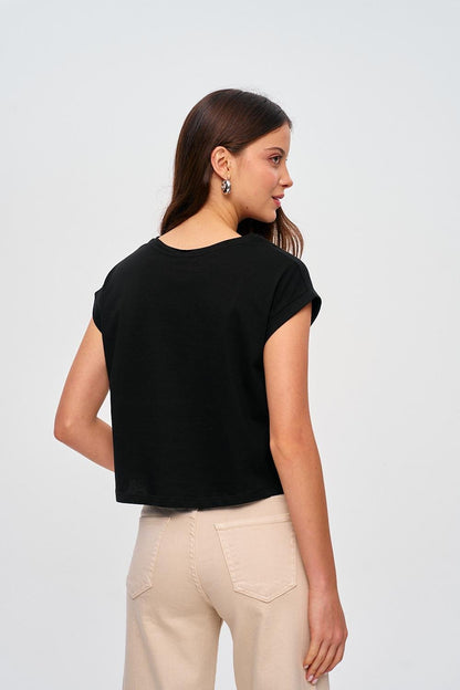 Basic Crew Neck Black Women's Crop T-Shirt