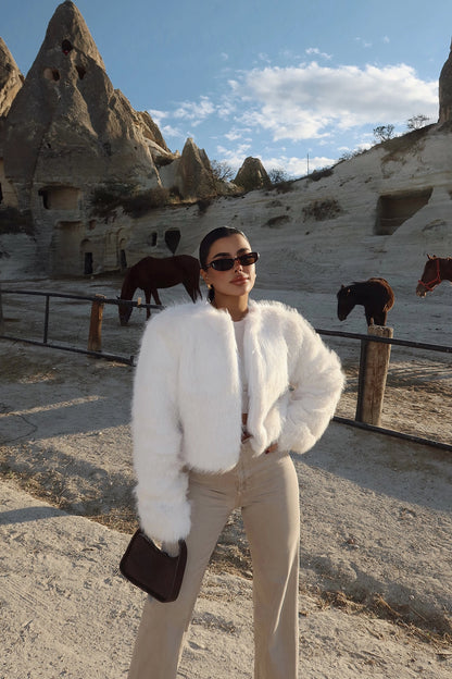 Ecru Short Fur