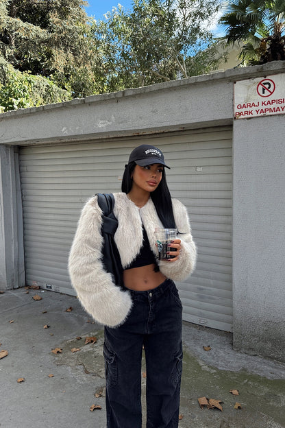 Cream Short Fur