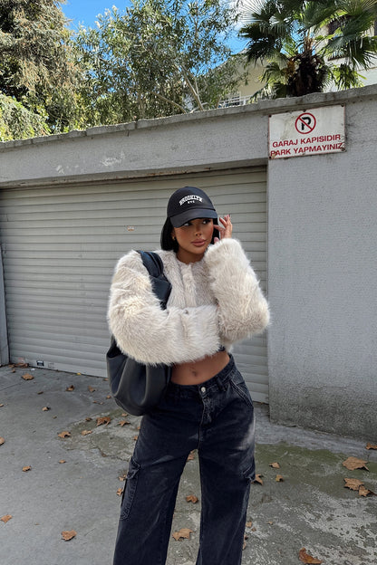 Cream Short Fur