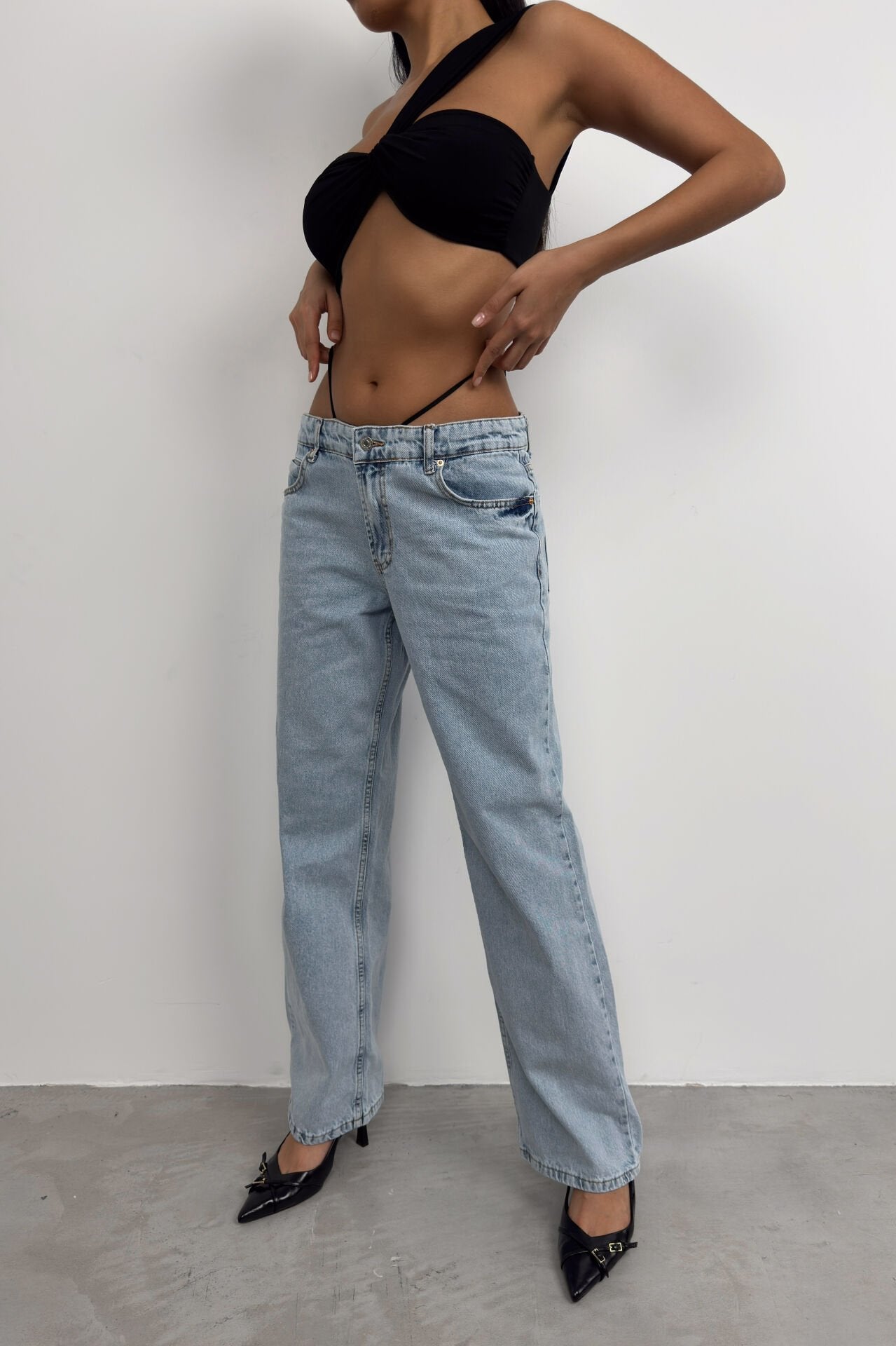 Elastic Detail Light Blue Low Waist Jean