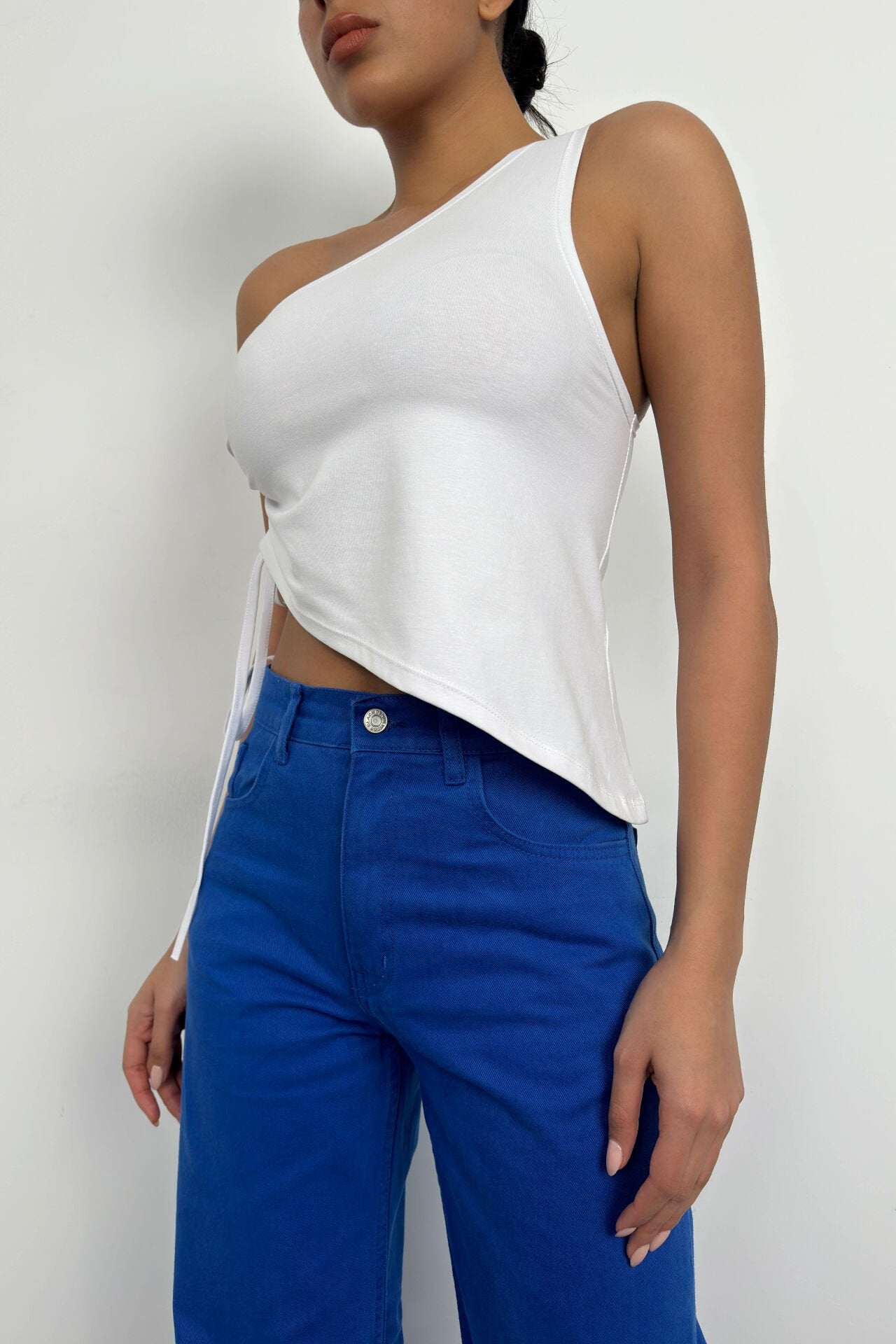 High Waist Tube Leg Saks Jean